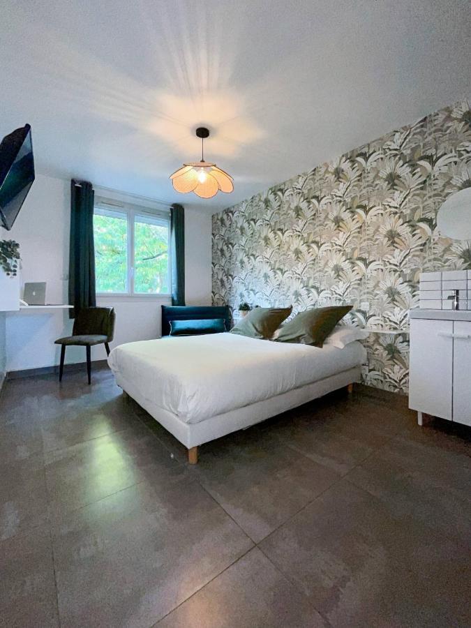 Auteuil • 4 Chambres • Wifi • Metro A 400M Rennes Buitenkant foto